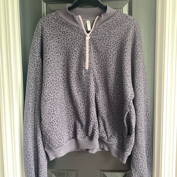 Fabletics cheetah print pullover sweater-Size XXL - Picture 1 of 5